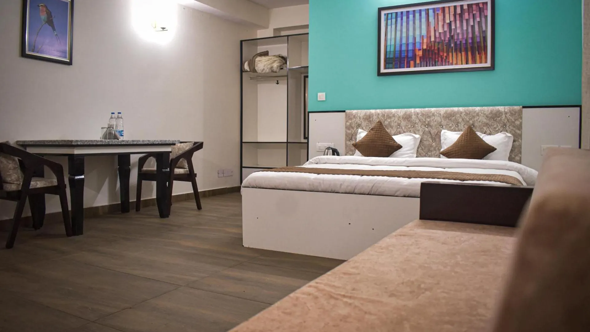 Bed and Breakfast The Ivory Pine Šimla 0*,  Indie